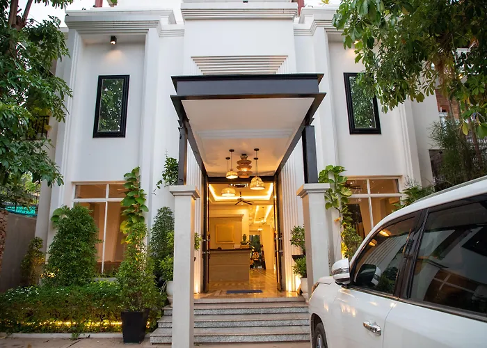 Boutique Indochine D'angkor Отель Сиемрип